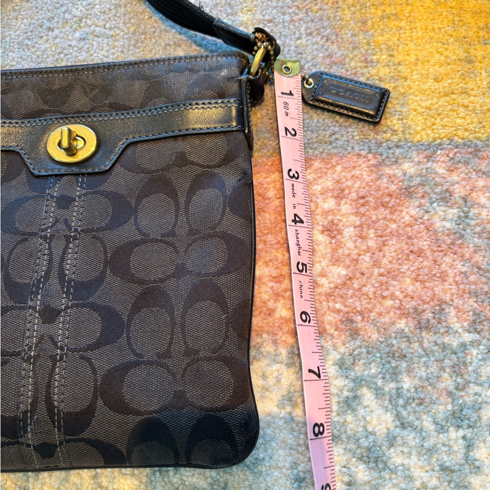 COACH 2010’s C print jacquard Black Crossbody Bag, adjustable strap - Picture 4 of 13